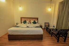 Goroomgo Mareema Non Veg Hotel Manali