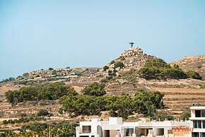 Country Views by the sea Holiday Time in Gozo