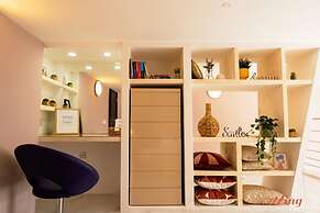 Scenic Seafront Duplex Apartment in Sliema