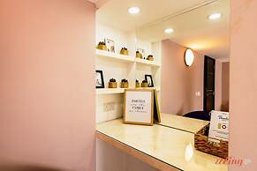 Scenic Seafront Duplex Apartment in Sliema