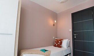 Scenic Seafront Duplex Apartment in Sliema