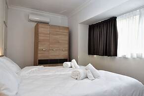 2 Bedroom Central Spacious With Sea Views