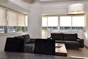 2 Bedroom Central Spacious With Sea Views