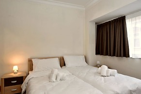 2 Bedroom Central Spacious With Sea Views