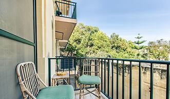 Retro Designer Homelike Apartment - Close to Beach