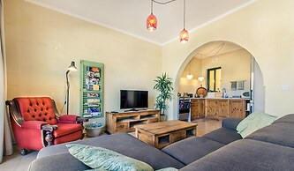 Retro Designer Homelike Apartment - Close to Beach