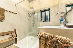 Retro Designer Homelike Apartment - Close to Beach