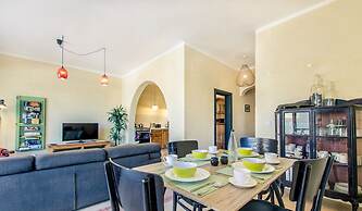 Retro Designer Homelike Apartment - Close to Beach