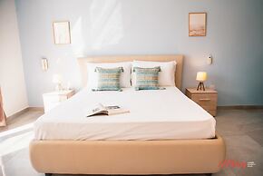 Seafront Penthouse With Unobstructed Sea Views