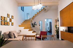 One of a Kind - A Luxury Eclectic Home
