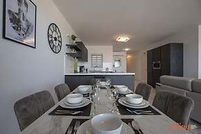 A Stunning Apartment With Spectacular sea Views