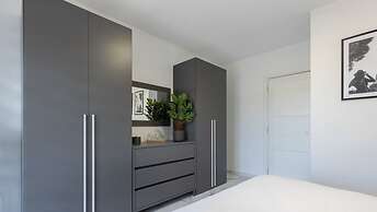 A Stunning Apartment With Spectacular sea Views