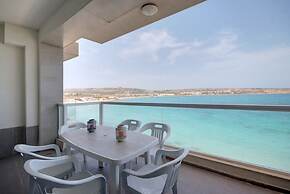 Enjoy Beach Sea Views in a Modern 3 BR APT - 4