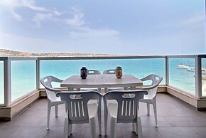 Enjoy Beach Sea Views in a Modern 3 BR APT - 4