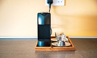 Enjoy Beach Sea Views in a Modern 3 BR APT - 4