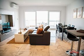 Enjoy Beach Sea Views in a Modern 3 BR APT - 4