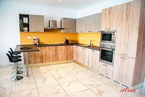 Enjoy Beach Sea Views in a Modern 3 BR APT - 4