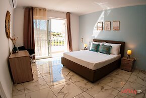 Enjoy Beach Sea Views in a Modern 3 BR APT - 4