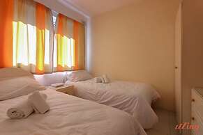 Seaside 2 Bedroom Apartment With Side Sea Views