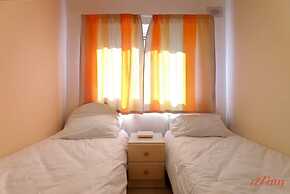 Seaside 2 Bedroom Apartment With Side Sea Views