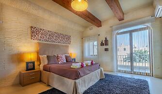 A Stunning Pet Friendly Villa With a Pool Gozo