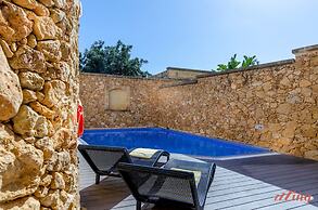 A Stunning Pet Friendly Villa With a Pool Gozo
