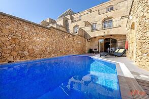 A Stunning Pet Friendly Villa With a Pool Gozo