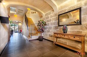 A Stunning Pet Friendly Villa With a Pool Gozo