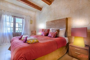 A Stunning Pet Friendly Villa With a Pool Gozo