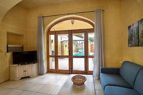 Your Rustic Retreat in Gozo With a Pool