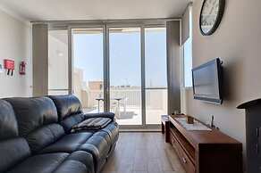 Modern Seaside 2 Bedroom Penthouse With Sea Views