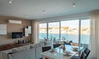 Seaside Magic From a Stunning Apartment