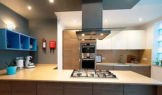 The Holiday Home Where Art Lives