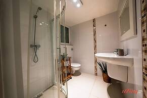 The Holiday Home Where Art Lives