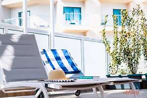 A Luxury Villa by the sea