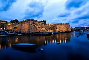 A Unique 400-year-old Modern Maltese Home