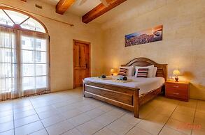 Grand Gozo Farmhouse With Games Room Pool