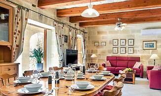 Grand Gozo Farmhouse With Games Room Pool