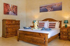 Grand Gozo Farmhouse With Games Room Pool