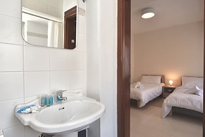 Bright Spacious 2 Bedroom With Marina View