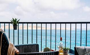 Stunning Seaviews Prime Location Lovely Home