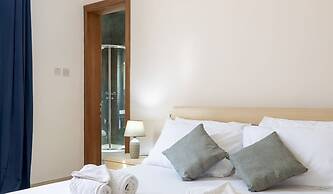 Stunning Seaviews Prime Location Lovely Home