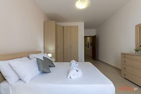 Stunning Seaviews Prime Location Lovely Home