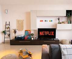 Stunning Seaviews Prime Location Lovely Home