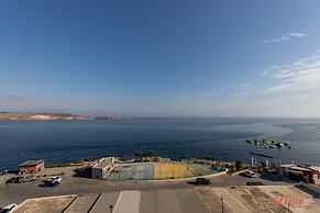 Stunning Seaviews Prime Location Lovely Home