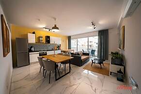 A Stylishly Chic Holiday Home With a Sofa bed