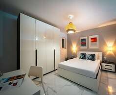 A Stylishly Chic Holiday Home With a Sofa bed