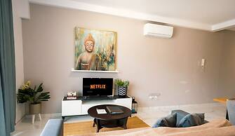 A Stylishly Chic Holiday Home With a Sofa bed