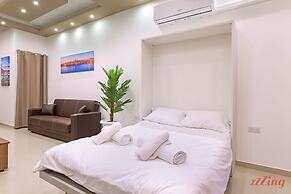 Luxurious Duplex Seafront Apt With Amazing Views