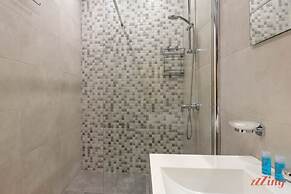 Luxurious Duplex Seafront Apt With Amazing Views